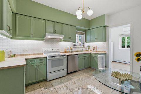 Photo 10 at 324 Delaware Avenue, Junction, Toronto