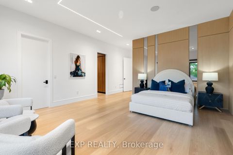 Photo 33 at 65 Edgecroft Road, Queensway, Toronto