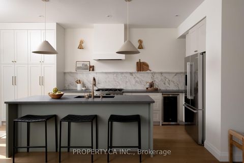 Photo 7 at 25 Hunt Club Drive, Cliffside, Toronto