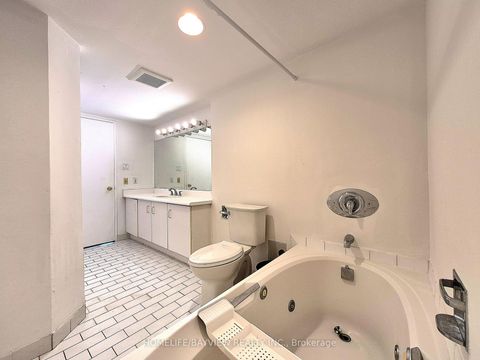 Photo 34 at 607 - 44 St Joseph Street, Bay Street Corridor, Toronto