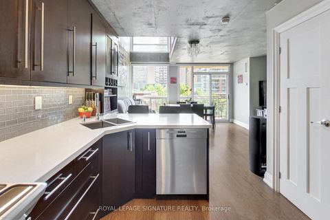 Photo 3 at 443 - 1029 King Street W, Niagara, Toronto