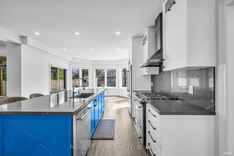 Photo 7 at 1092 Stonehaven Avenue, Wyndham, Newmarket