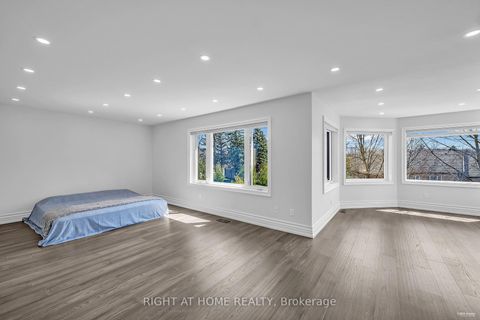 Photo 13 at 1092 Stonehaven Avenue, Wyndham, Newmarket