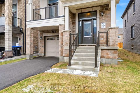 Photo 4 at 656 Newlove Street, Rural Innisfil, Innisfil