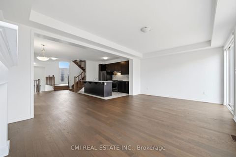 Photo 11 at 656 Newlove Street, Rural Innisfil, Innisfil