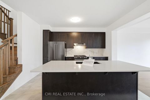 Photo 12 at 656 Newlove Street, Rural Innisfil, Innisfil