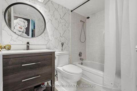 Photo 11 at 505 - 270 Queens Quay W, Waterfront Communities C1, Toronto