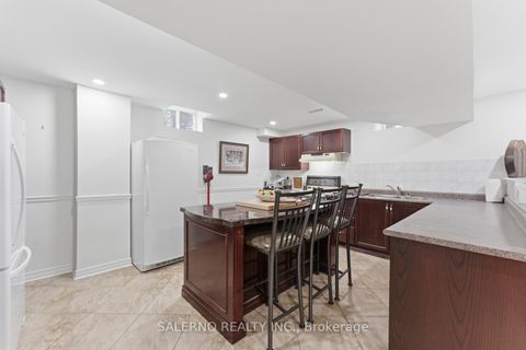 Photo 31 at 107 Deerchase Circle, Islington Woods, Vaughan