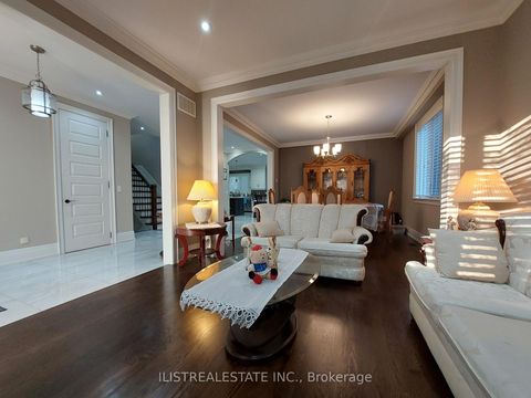 Photo 4 at 59 Princemere Crescent, Maryvale, Toronto