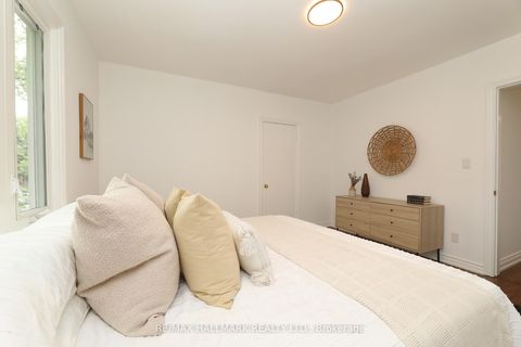 Photo 14 at 259 Wolverleigh Boulevard, Danforth, Toronto