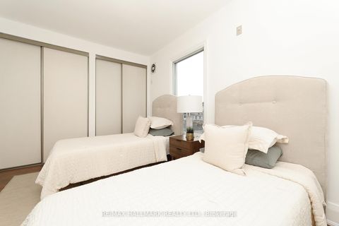 Photo 18 at 259 Wolverleigh Boulevard, Danforth, Toronto