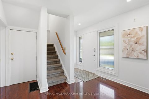 Photo 2 at 420 Fernleigh Circle S, Crosby, Richmond Hill