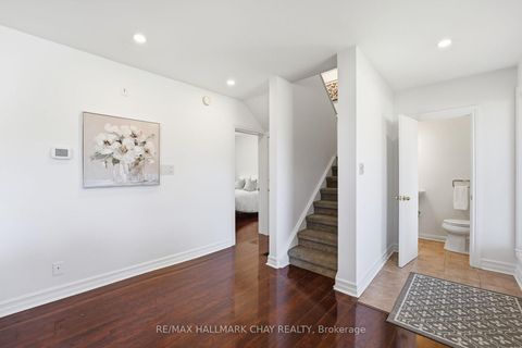 Photo 9 at 420 Fernleigh Circle S, Crosby, Richmond Hill
