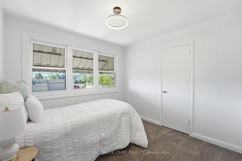 Photo 17 at 420 Fernleigh Circle S, Crosby, Richmond Hill