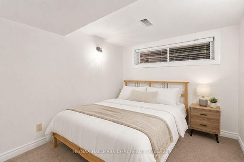 Photo 23 at 420 Fernleigh Circle S, Crosby, Richmond Hill