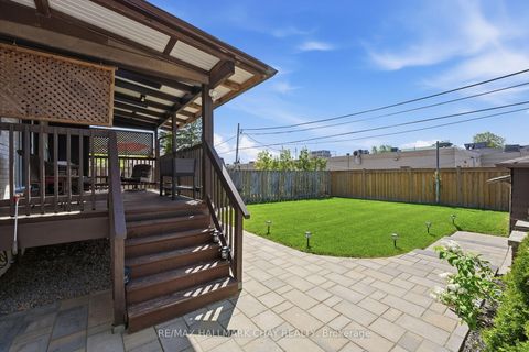 Photo 26 at 420 Fernleigh Circle S, Crosby, Richmond Hill