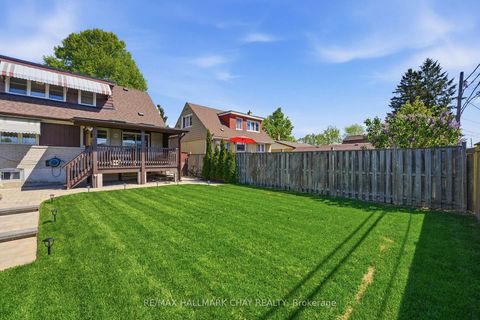 Photo 27 at 420 Fernleigh Circle S, Crosby, Richmond Hill