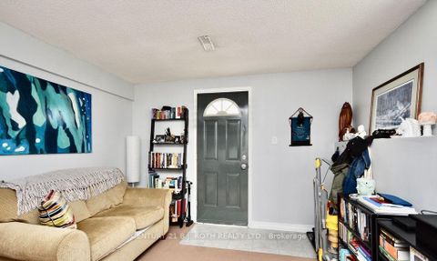 Photo 10 at 47 D'ambrosio Drive, Painswick North, Barrie