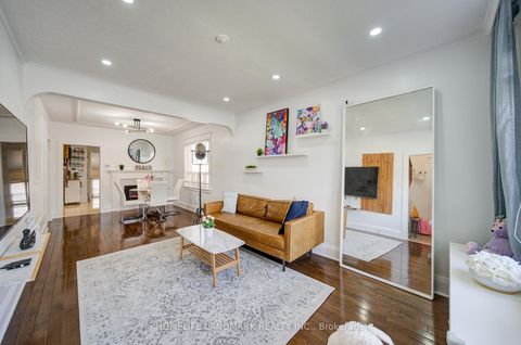 Photo 4 at 237 Belgravia Avenue, Belgravia, Toronto
