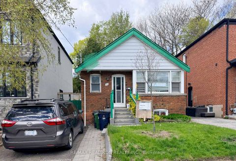 Photo 0 at 52 Glenside Avenue, Coxwell, Toronto