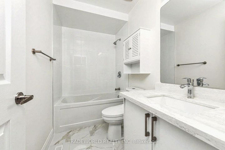Photo 32 at 25 Bassett Avenue, Langstaff, Richmond Hill