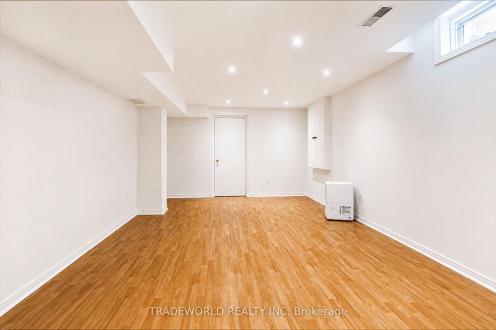 Photo 38 at 25 Bassett Avenue, Langstaff, Richmond Hill