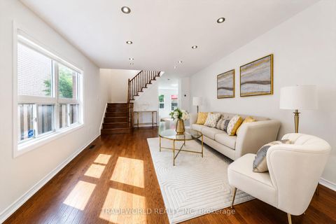 Photo 6 at 25 Bassett Avenue, Langstaff, Richmond Hill