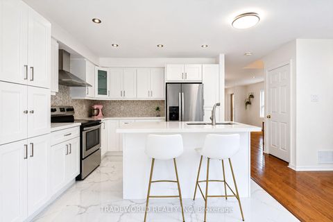 Photo 13 at 25 Bassett Avenue, Langstaff, Richmond Hill