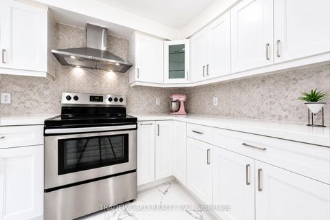 Photo 15 at 25 Bassett Avenue, Langstaff, Richmond Hill