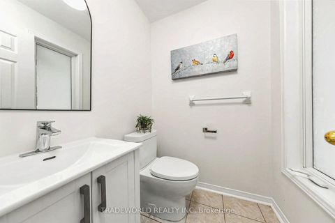 Photo 20 at 25 Bassett Avenue, Langstaff, Richmond Hill