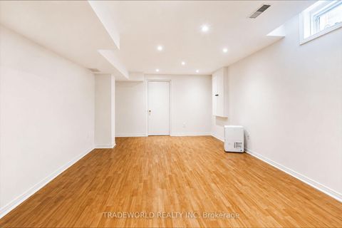 Photo 38 at 25 Bassett Avenue, Langstaff, Richmond Hill