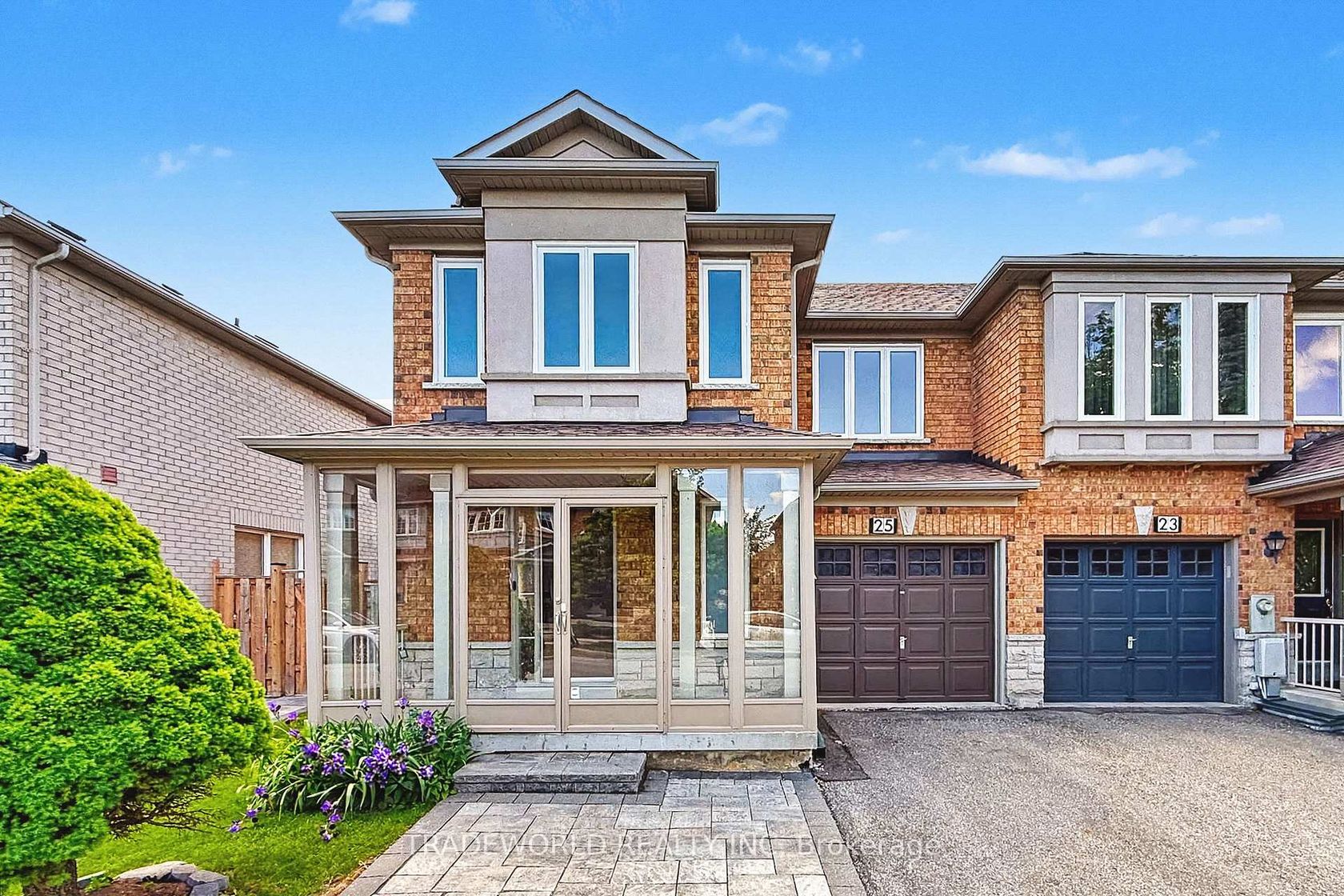 25 Bassett Avenue, Langstaff, Richmond Hill photo number 2
