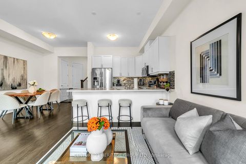 Photo 14 at 9136 Bathurst Street, Patterson, Vaughan