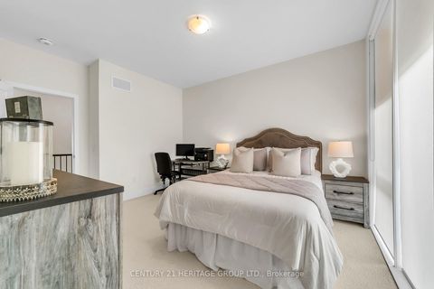 Photo 17 at 9136 Bathurst Street, Patterson, Vaughan