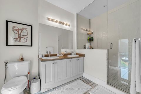 Photo 18 at 9136 Bathurst Street, Patterson, Vaughan
