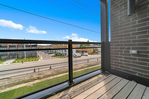 Photo 22 at 9136 Bathurst Street, Patterson, Vaughan