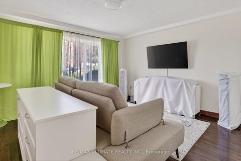 Photo 5 at 177 Varsity Road, Lambton Baby Point, Toronto