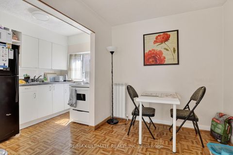 Photo 10 at 177 Varsity Road, Lambton Baby Point, Toronto
