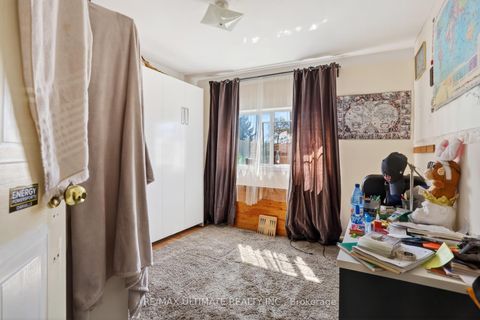 Photo 15 at 177 Varsity Road, Lambton Baby Point, Toronto