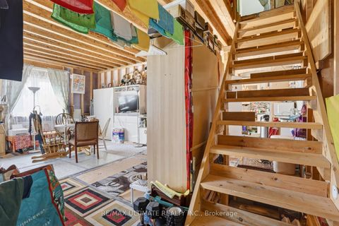 Photo 18 at 177 Varsity Road, Lambton Baby Point, Toronto