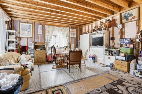 Photo 19 at 177 Varsity Road, Lambton Baby Point, Toronto