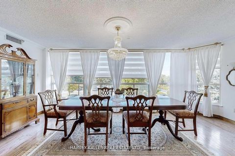 Photo 17 at 311 - 7300 Yonge Street, Yorkhill, Vaughan