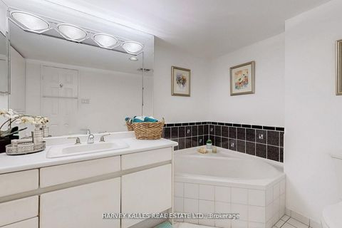 Photo 24 at 311 - 7300 Yonge Street, Yorkhill, Vaughan