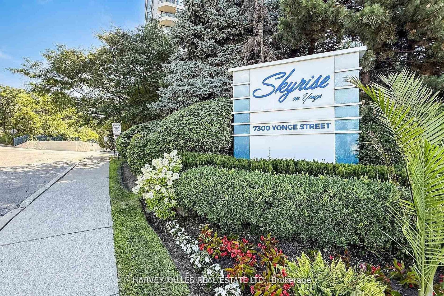 311 - 7300 Yonge Street, Yorkhill, Vaughan photo 1