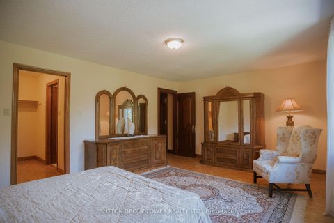 Photo 20 at 138 Dianawood Ridge, East Woodbridge, Vaughan