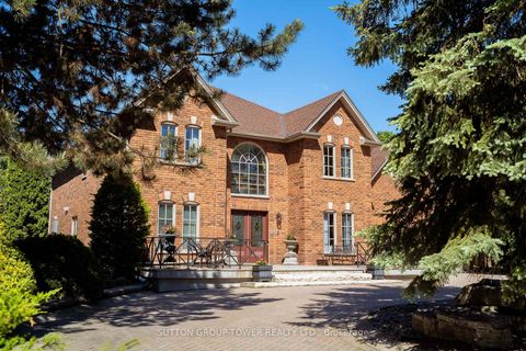 Photo 25 at 138 Dianawood Ridge, East Woodbridge, Vaughan