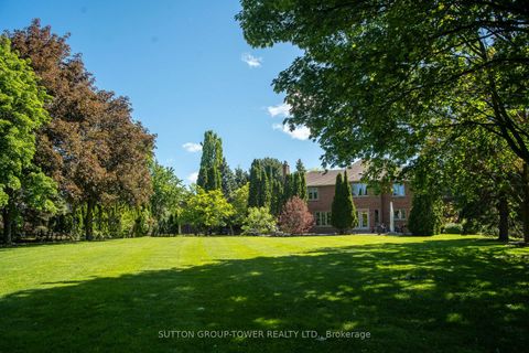 Photo 26 at 138 Dianawood Ridge, East Woodbridge, Vaughan