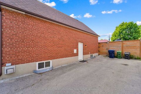 Photo 35 at 42 Fordwich Crescent, Kipling, Toronto