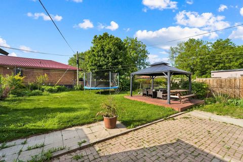 Photo 37 at 42 Fordwich Crescent, Kipling, Toronto