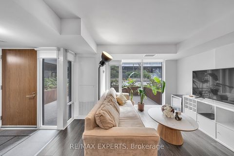 Photo 2 at 109 - 160 Flemington Road E, Glen Park, Toronto